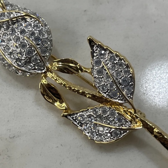 Vintage Costume Diamond Accent Flower Pin/Brooch 3” - Picture 3 of 9